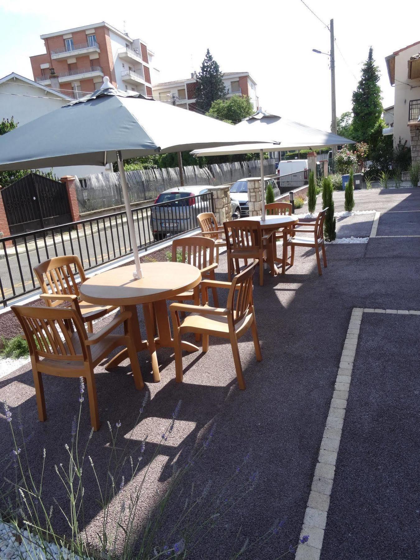 Hotel Prado Avec Parking - Proche Zenith Toulouse Kültér fotó
